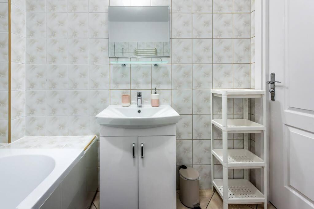Апартаменти Ap. Olimpia 1 Pok. 2 Osoby, Downtown, Free Parking Краків Екстер'єр фото